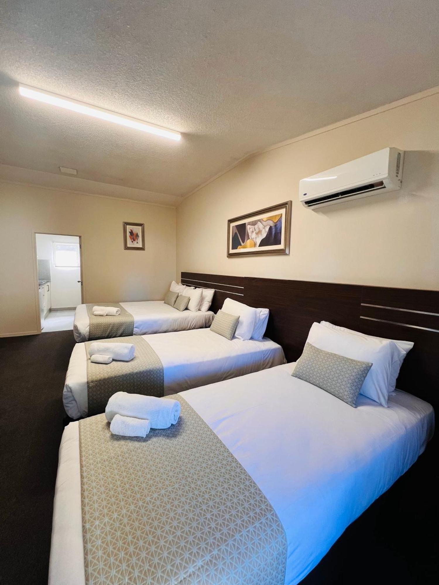 Auckland Airport Kiwi Motel Exteriör bild